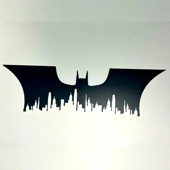 Batman x Gotham City - 16”w x 5”h Epic  Metal Wall Art - 🦇🌆 - Picture 2 of 3